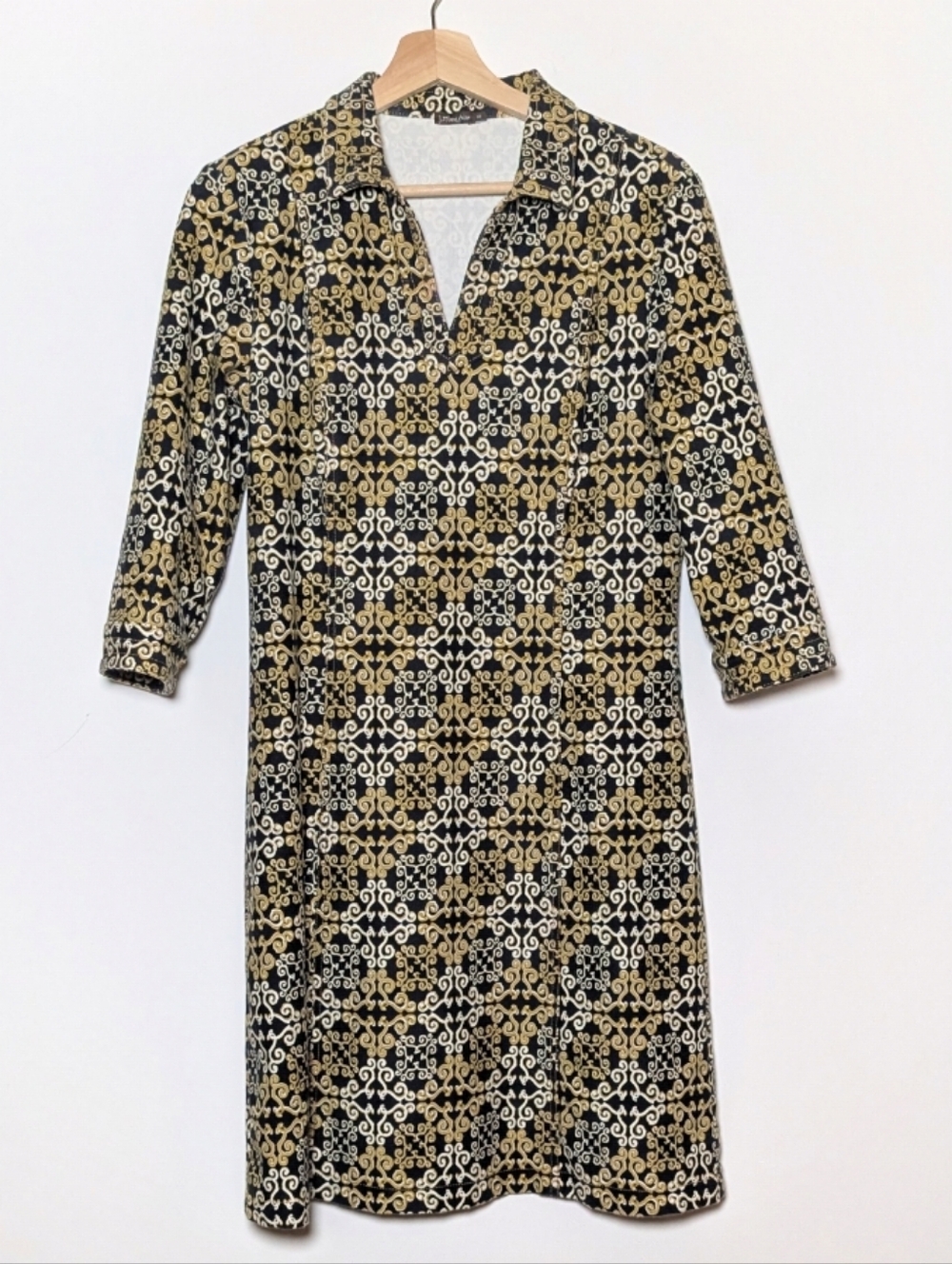 J. MCLAUGHLIN Cadence Dress Size M‎ Beige Black Scroll Denim V-Neck Heavy Cotton